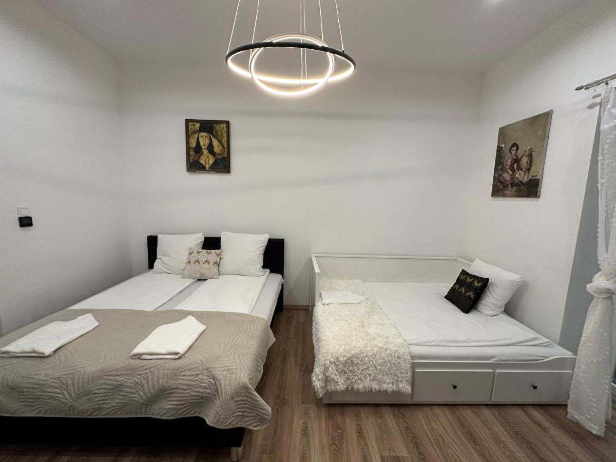 Budapest Garden Apartman Bagian luar foto