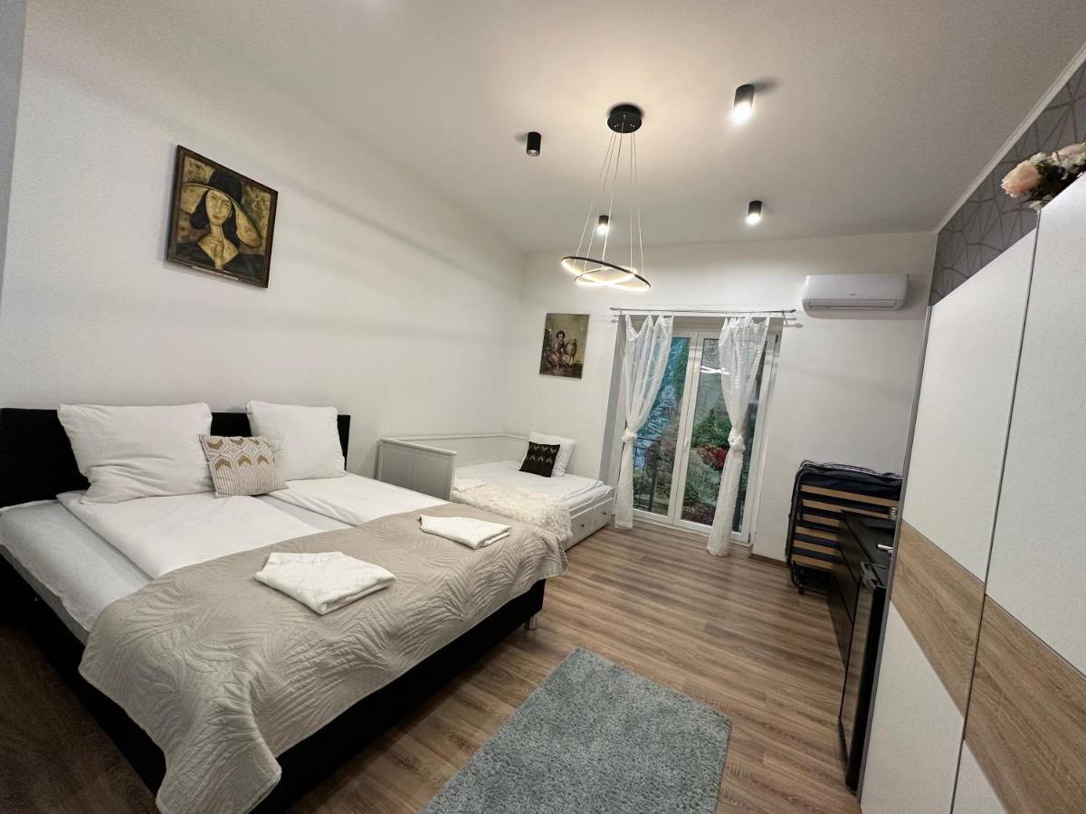 Budapest Garden Apartman Bagian luar foto